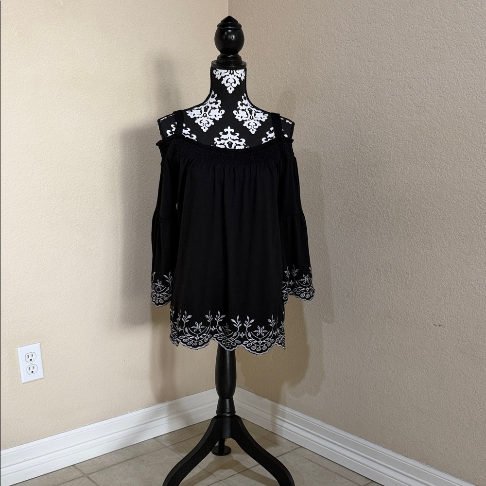 Black Off-Shoulder Embroidered Women's Top